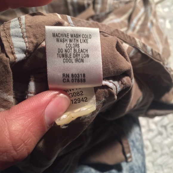 ☘️Lucky Brand Button Down Shirt☘️ - Picture 5 of 5